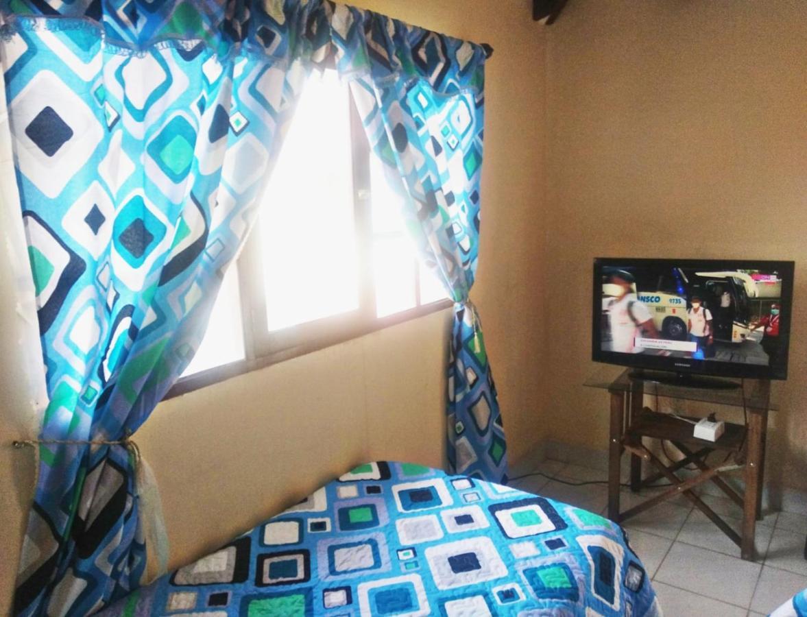 Bed and breakfast Residencial Moroni - Alojamiento En Cochabamba Extérieur photo