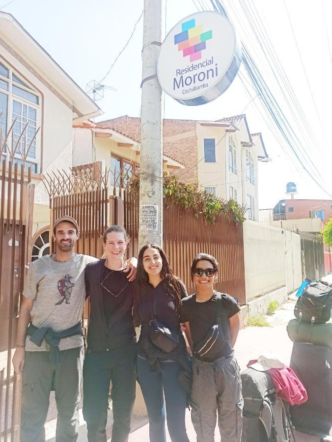 Bed and breakfast Residencial Moroni - Alojamiento En Cochabamba Extérieur photo