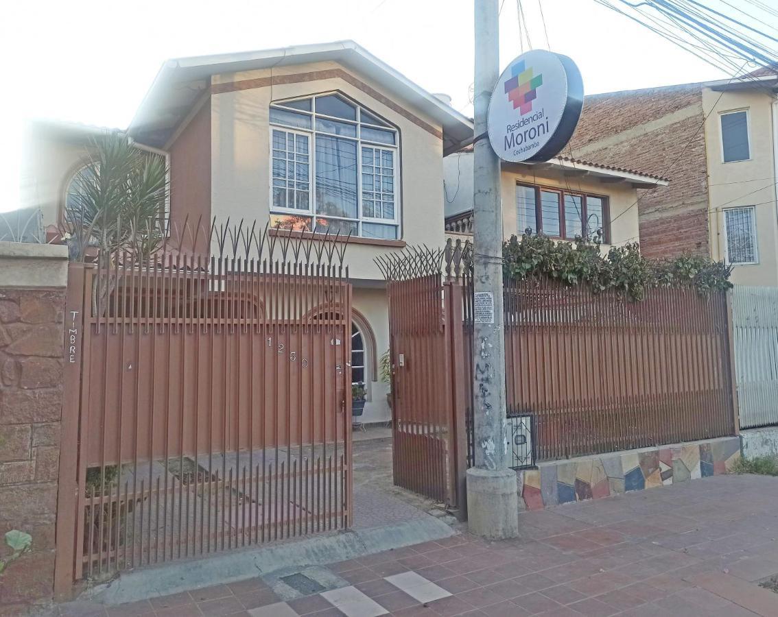 Bed and breakfast Residencial Moroni - Alojamiento En Cochabamba Extérieur photo